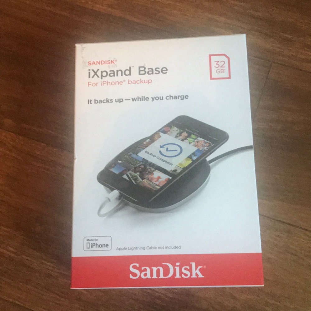 iXpand base for iPhone